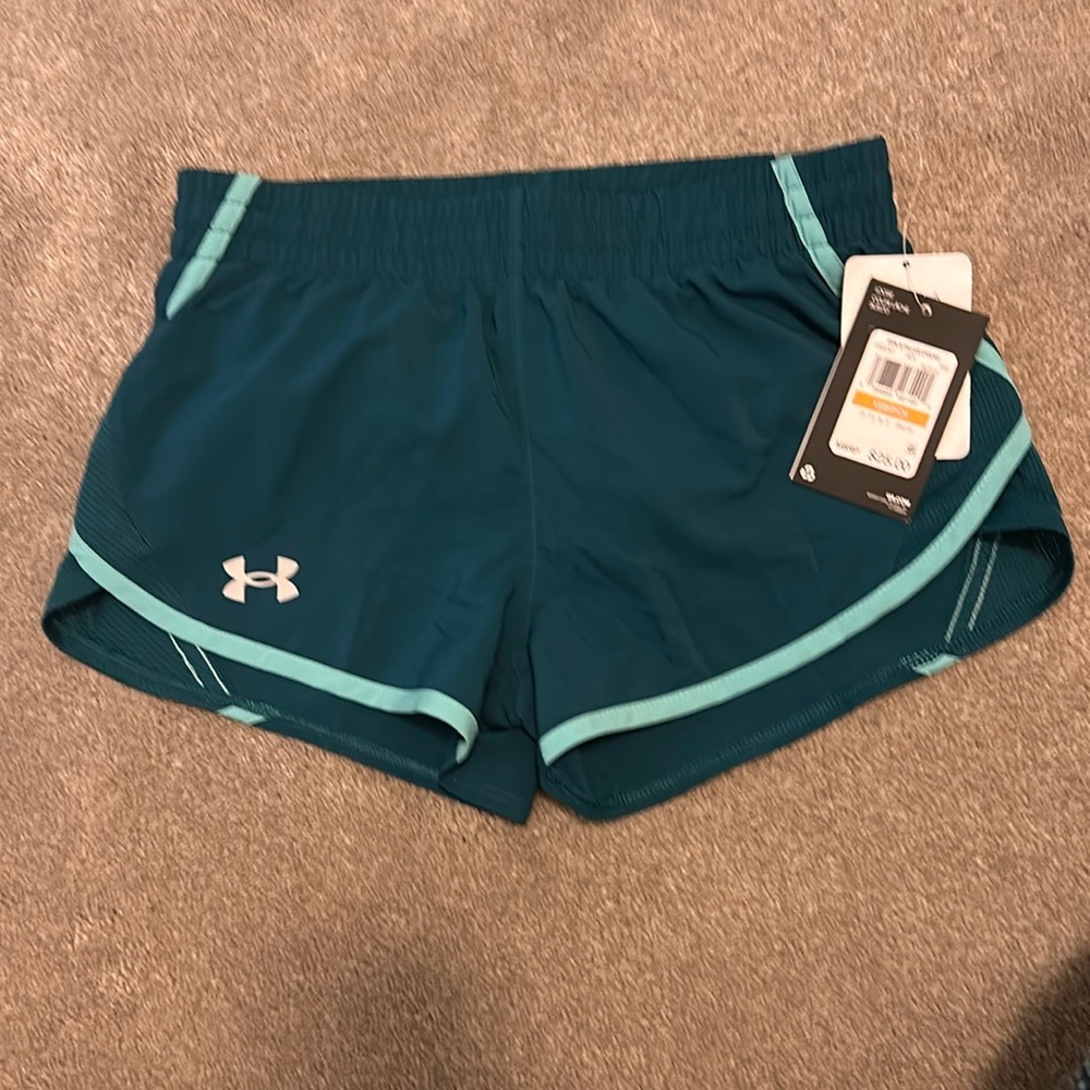 Under Armour girl running shorts size small